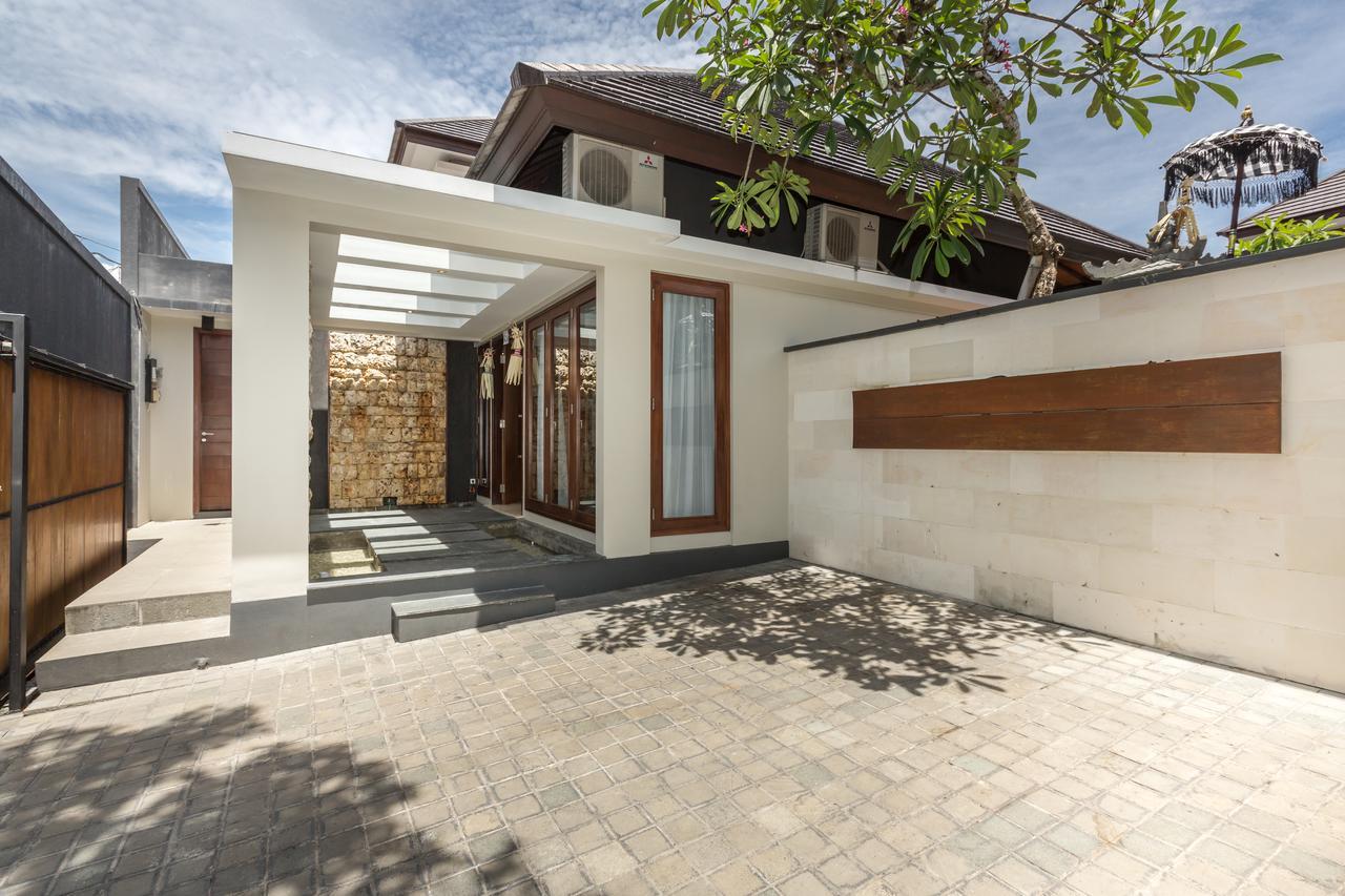 Entrada Seminyak Villa By Nagisa Bali Exteriör bild